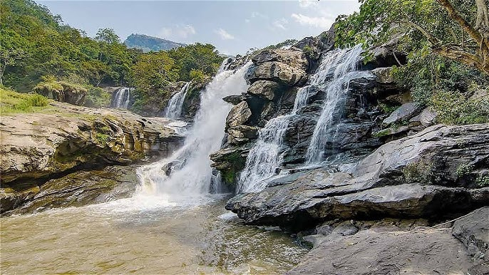 Nyayamakad Waterfalls